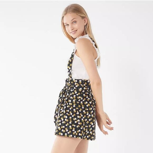 Urban Outfitters Floral Ireley Corduroy Skirtall Overall - Picture 8 of 8